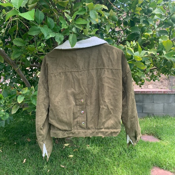 olive green jacket - Picture 2 of 2